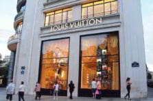 Impuesto al consumo suntuario y ventas al mayor en Isla Margarita Venezuela 2003