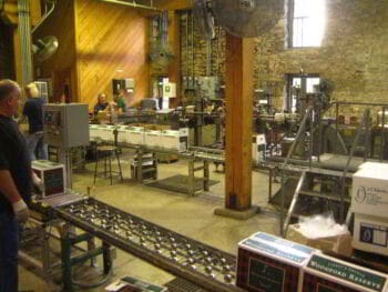 Desarrollo del producto y producción de una bebida alcohólica. COCOLABEL