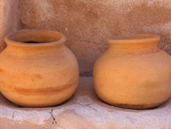 Títulos y cargos: dos mitos administrativos Títulos y cargos: dos mitos administrativos