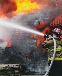 Incendios y triángulo de fuego en seguridad industrial