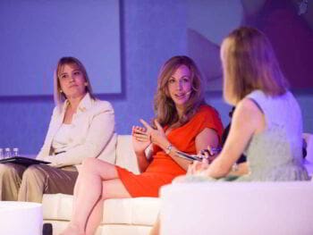 La superación personal y el desarrollo humano de la mujer La superación personal y el desarrollo humano de la mujer