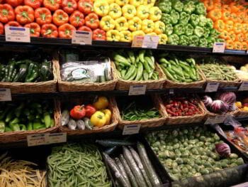 Estrategias de merchandising para un pequeño mercado de alimentos