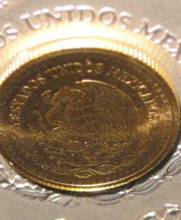 El ISR a personas físicas por dividendos, intereses y premios en México, 2006