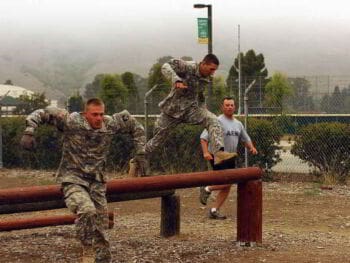 Estrategias y ventajas competitivas en la empresa Estrategias y ventajas competitivas en la empresa