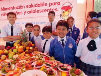 Programas sociales de apoyo alimentario en Perú