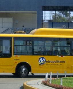 Efectividad del control interno en las empresas de transporte urbano del Perú