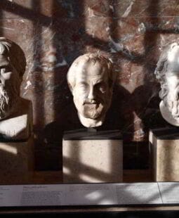 Historia de la filosofía en la construcción del pensamiento económico