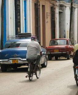 Referencias sobre autopreparación para acciones fiscalizadoras en Cuba