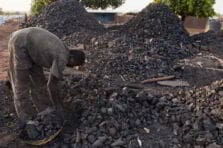 Comercialización de carbón vegetal a partir de desechos en Cuba