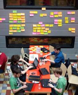 Comunidades virtuales para el aprendizaje en Internet.