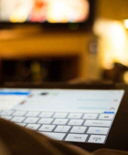 Trabajo duro pero inteligente al hacer negocios en Internet