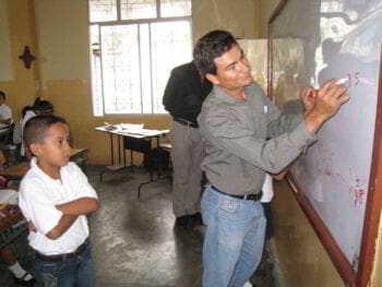 Dificultades que tienen los docentes de la extensión Colonche, Ecuador para desarrollar investigación científica en turismo