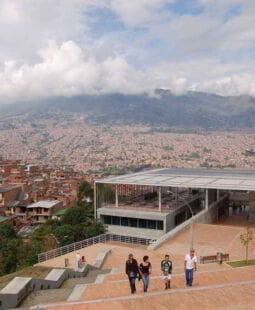 Análisis socieconómico de la comuna 16 Belén en Medellín