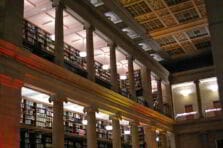 Outsourcing y relaciones laborales en la gestión de bibliotecas