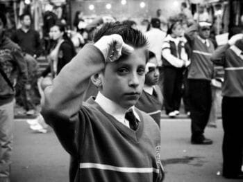 ¿Por qué es importante enseñarles a sus hijos a tener independencia económica en el futuro?