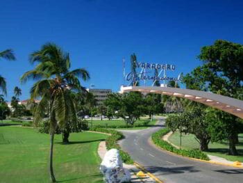 Imagen e identidad como recurso estratégico en la gestión de hoteles Imagen e identidad como recurso estratégico en la gestión de hoteles