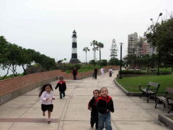 Responsabilidad social del Municipio de Lima y su desarrollo integral Responsabilidad social del Municipio de Lima y su desarrollo integral