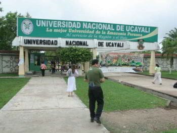 Principios del buen gobierno corporativo en las universidades nacionales del Perú Principios del buen gobierno corporativo en las universidades nacionales del Perú