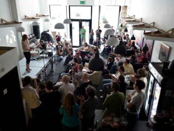 Implicaciones del uso del lenguaje a nivel cultural e institucional