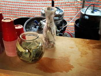 Precios no monetarios. ¿Cuánto se puede cobrar por el servicio? Precios no monetarios. ¿Cuánto se puede cobrar por el servicio?