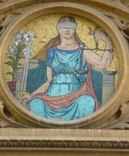 El ciudadano frente al proceso penal en Derecho