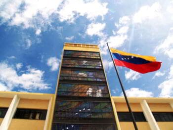 Municipio, desincorporación y enajenación de bienes públicos en Venezuela
