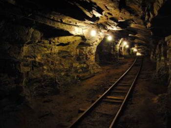 Leyes para la explotación minera en el Perú