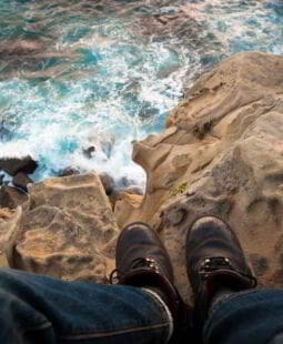 Restricciones de las finanzas y riesgo en las decisiones financieras