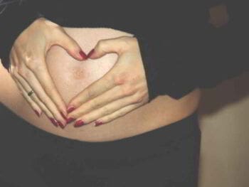 Reducción de la jornada laboral por maternidad en España