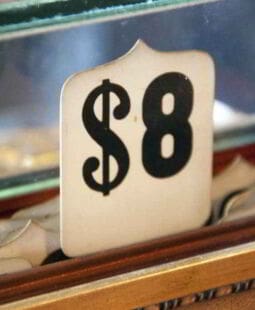 ¿Cómo cobrar por tu trabajo? Ponle precio ¡lo vale!