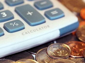 Toma de decisiones y administración financiera. Ensayo Toma de decisiones y administración financiera. Ensayo