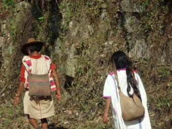Análisis sociológico del arraigo cultural en San Juan Cancuc Chiapas, México