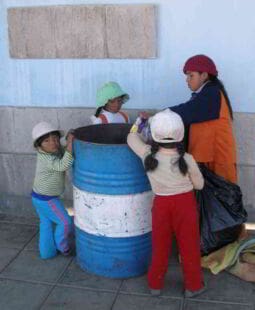 Revalorización del capital social en mujeres usuarias del programa JUNTOS en Perú