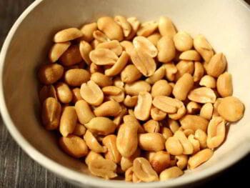 Negocio de producción de Turrones de Maní en Cuba