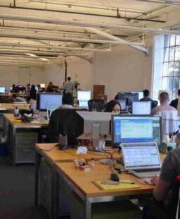 2017: Año de los negocios ágiles y conectados en atención al cliente 2017: Año de los negocios ágiles y conectados en atención al cliente