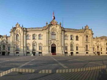 La corrupción y la inseguridad ciudadana y su impacto en el clima de negocios en el Perú