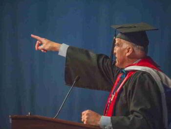 Protocolo en la Graduación Universitaria