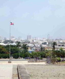 Crecimiento Económico y Salario Real en República Dominicana. 1991 – 2017