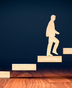 Guía para acelerar el desarrollo profesional a través del posgrado